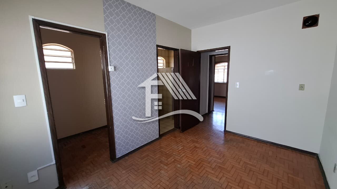 Venda CASA ROLANDIA PR Brasil