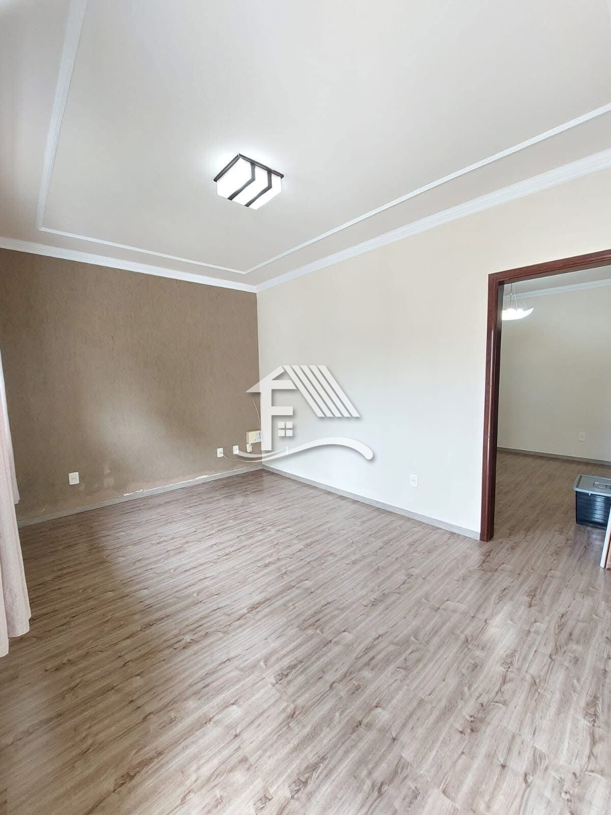 Venda CASA ROLANDIA PR Brasil
