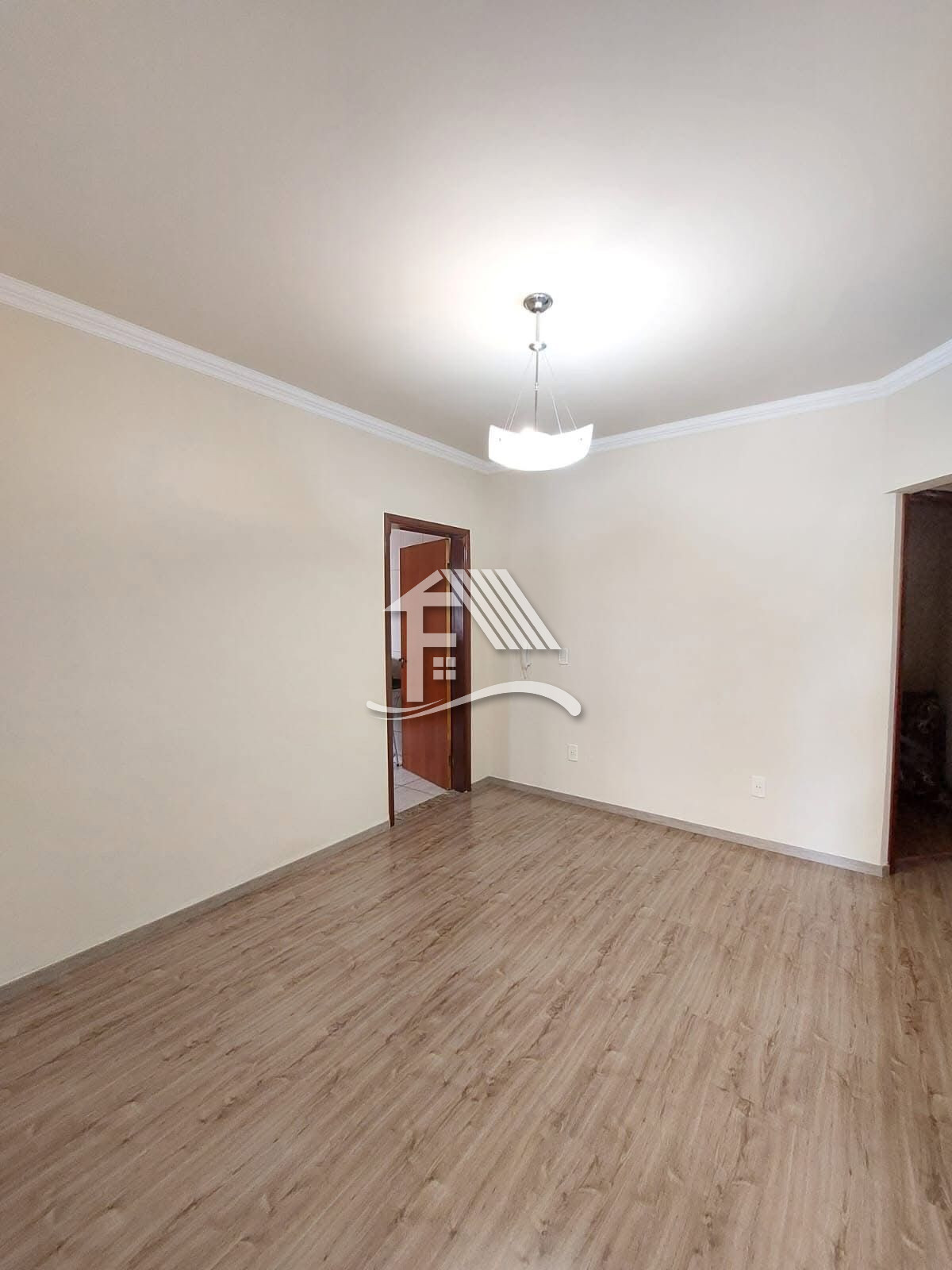 Venda CASA ROLANDIA PR Brasil