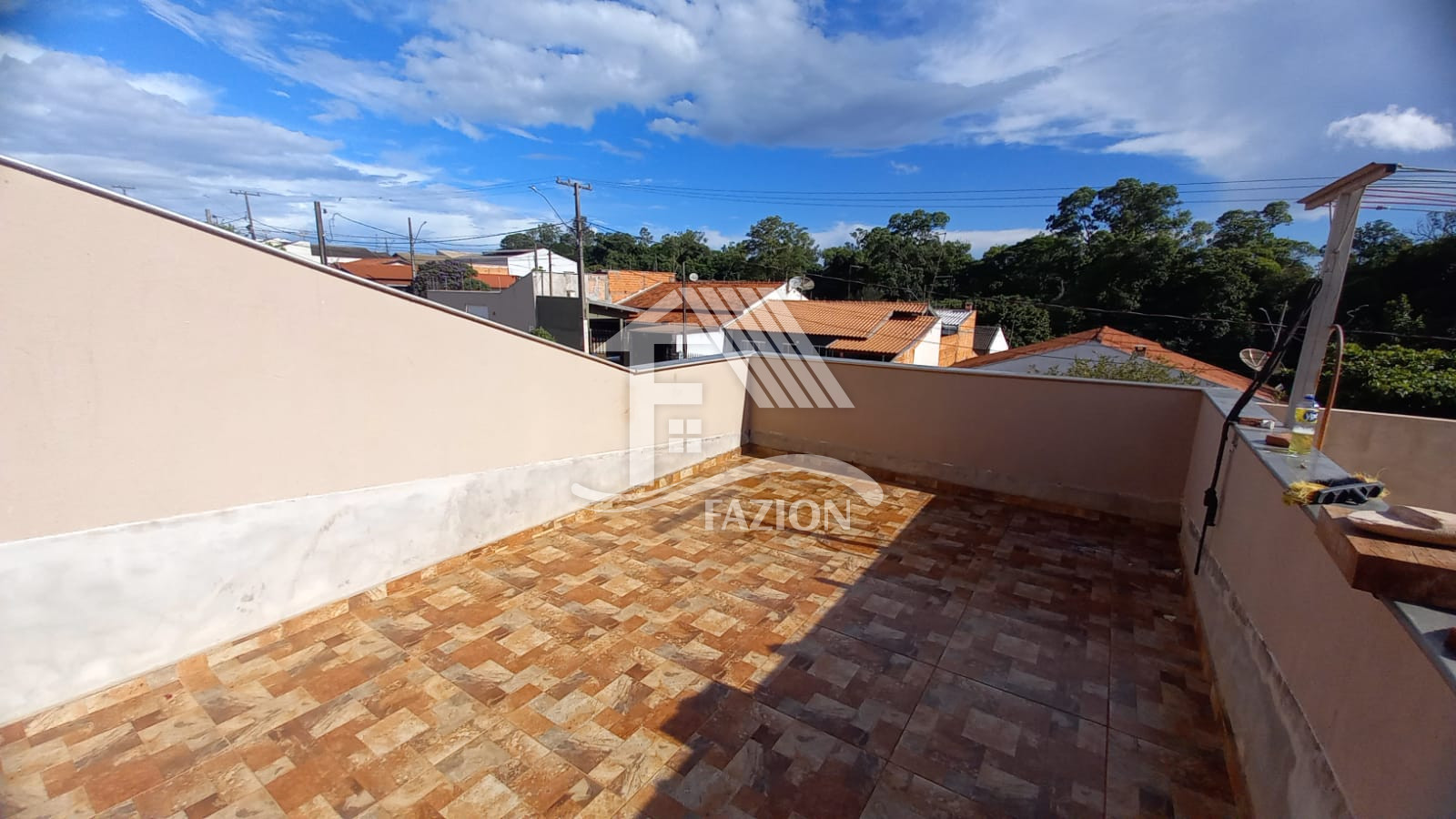 Venda CASA ROLANDIA PR Brasil