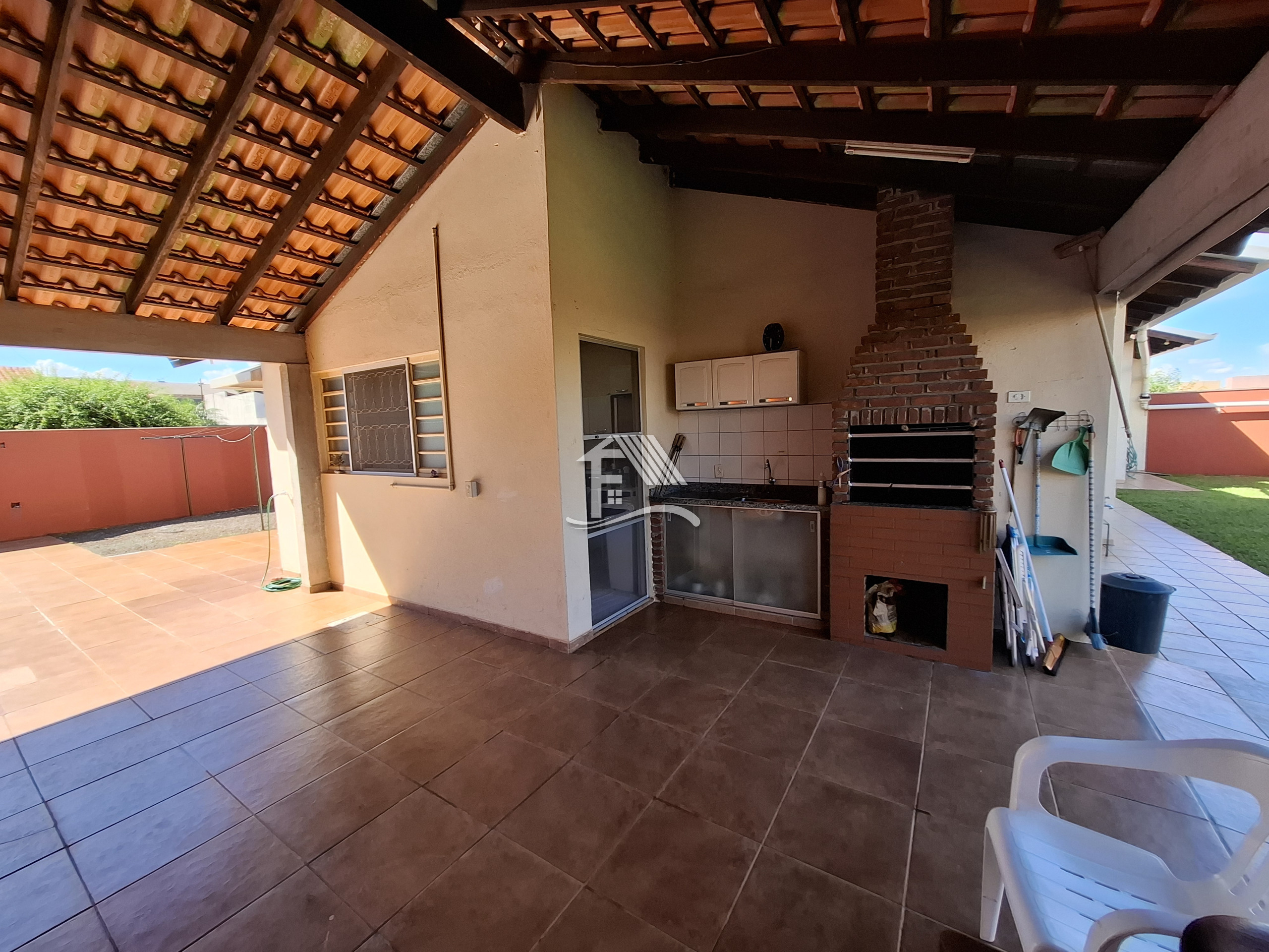 Venda CASA ROLANDIA PR Brasil