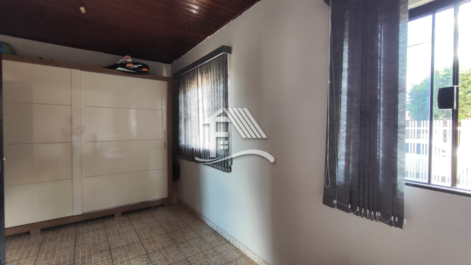 Venda CASA ROLANDIA PR Brasil