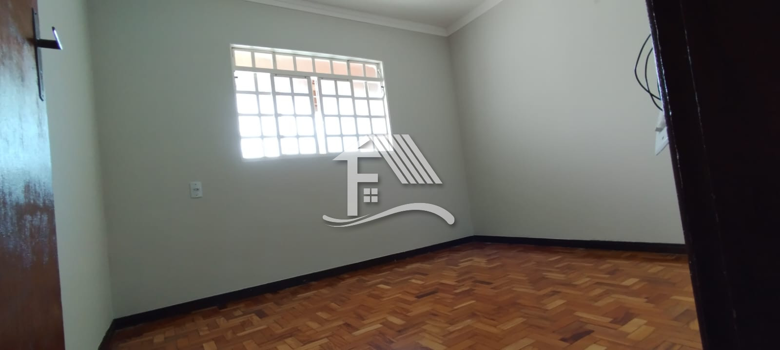 Venda CASA ROLANDIA PR Brasil