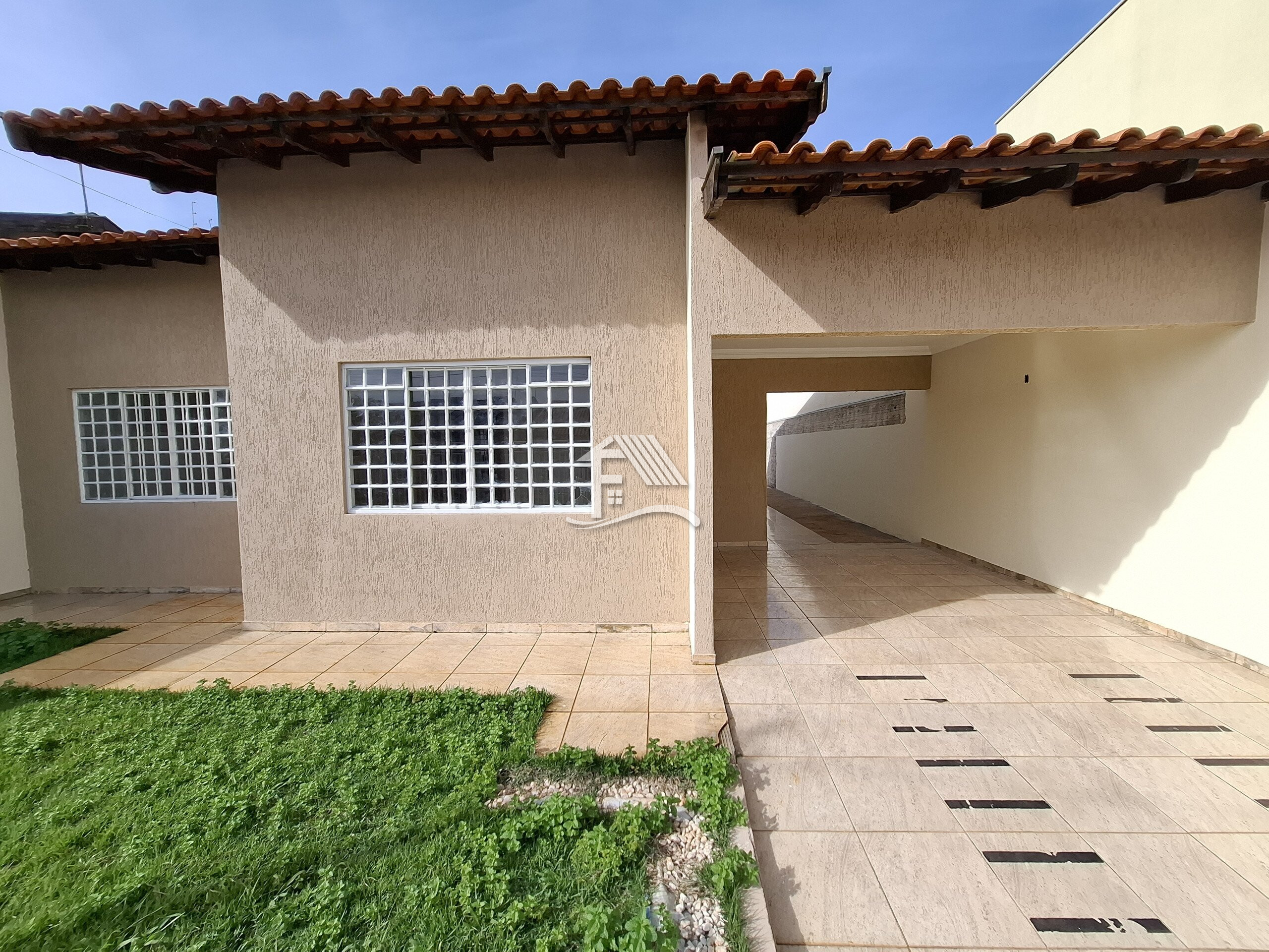 Venda CASA ROLANDIA PR Brasil