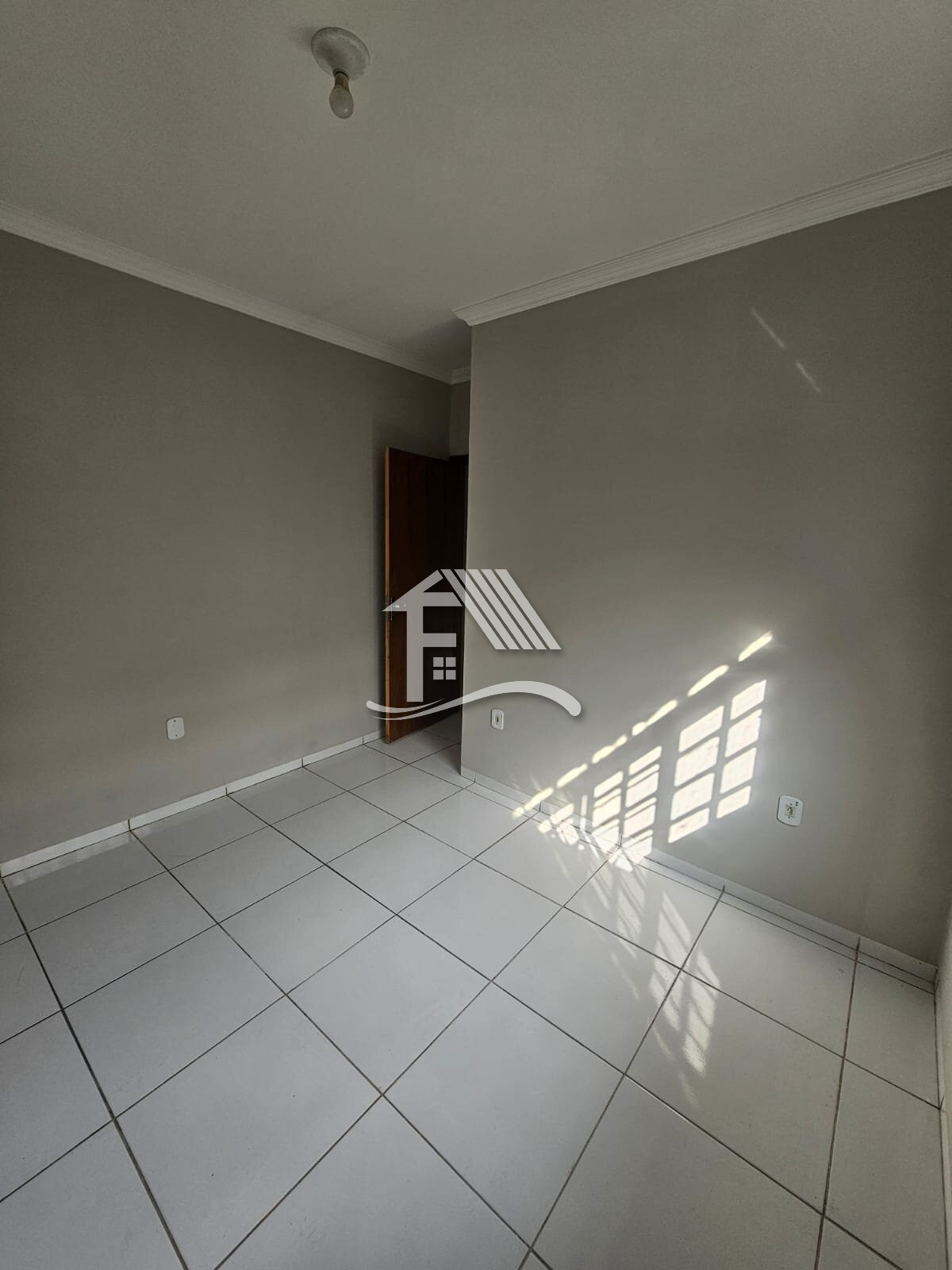 Venda CASA ROLANDIA PR Brasil