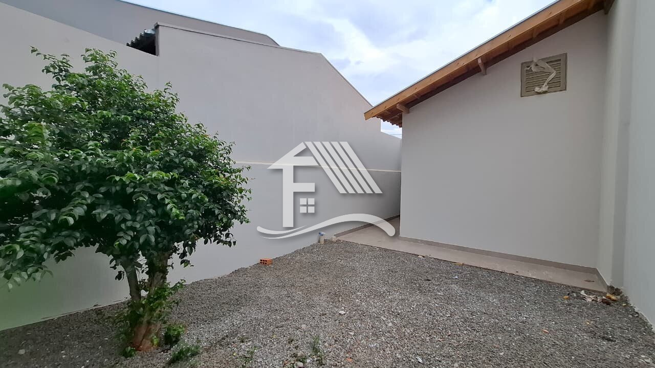 Venda CASA ROLANDIA PR Brasil