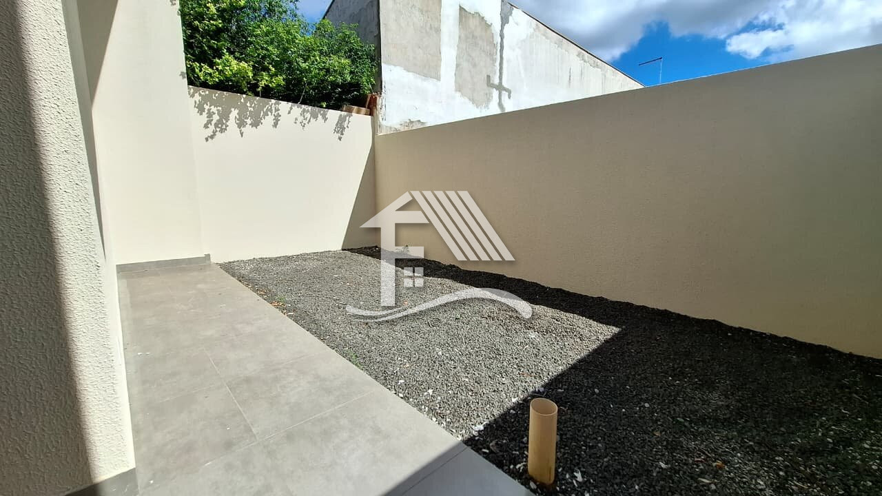 Venda CASA ROLANDIA PR Brasil