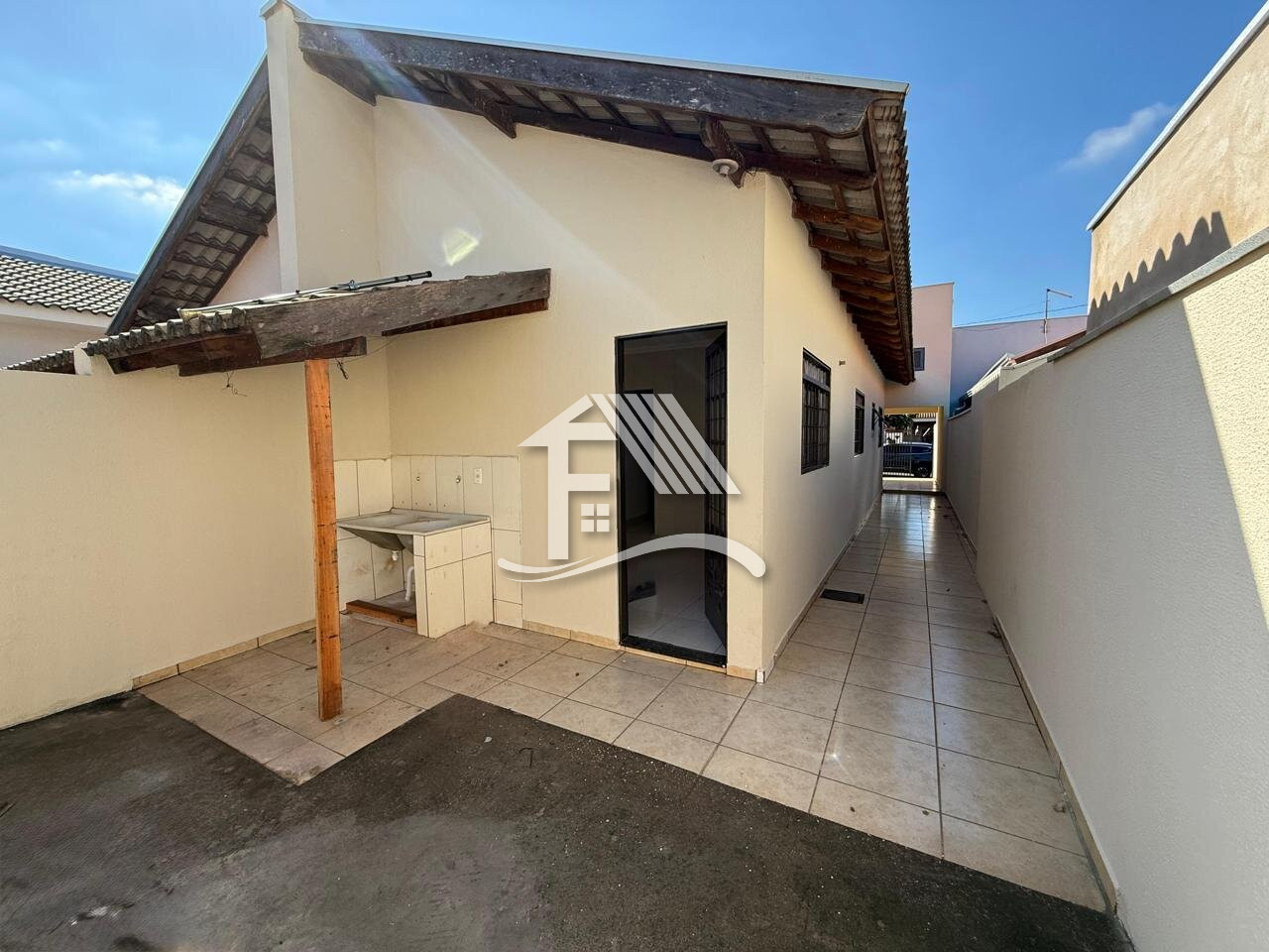 Venda CASA ROLANDIA PR Brasil