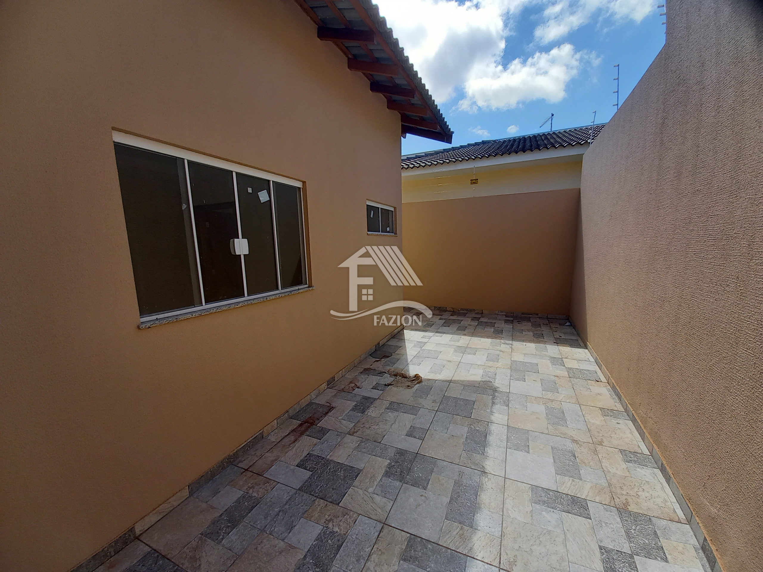 Aluguel CASA ROLANDIA PR Brasil