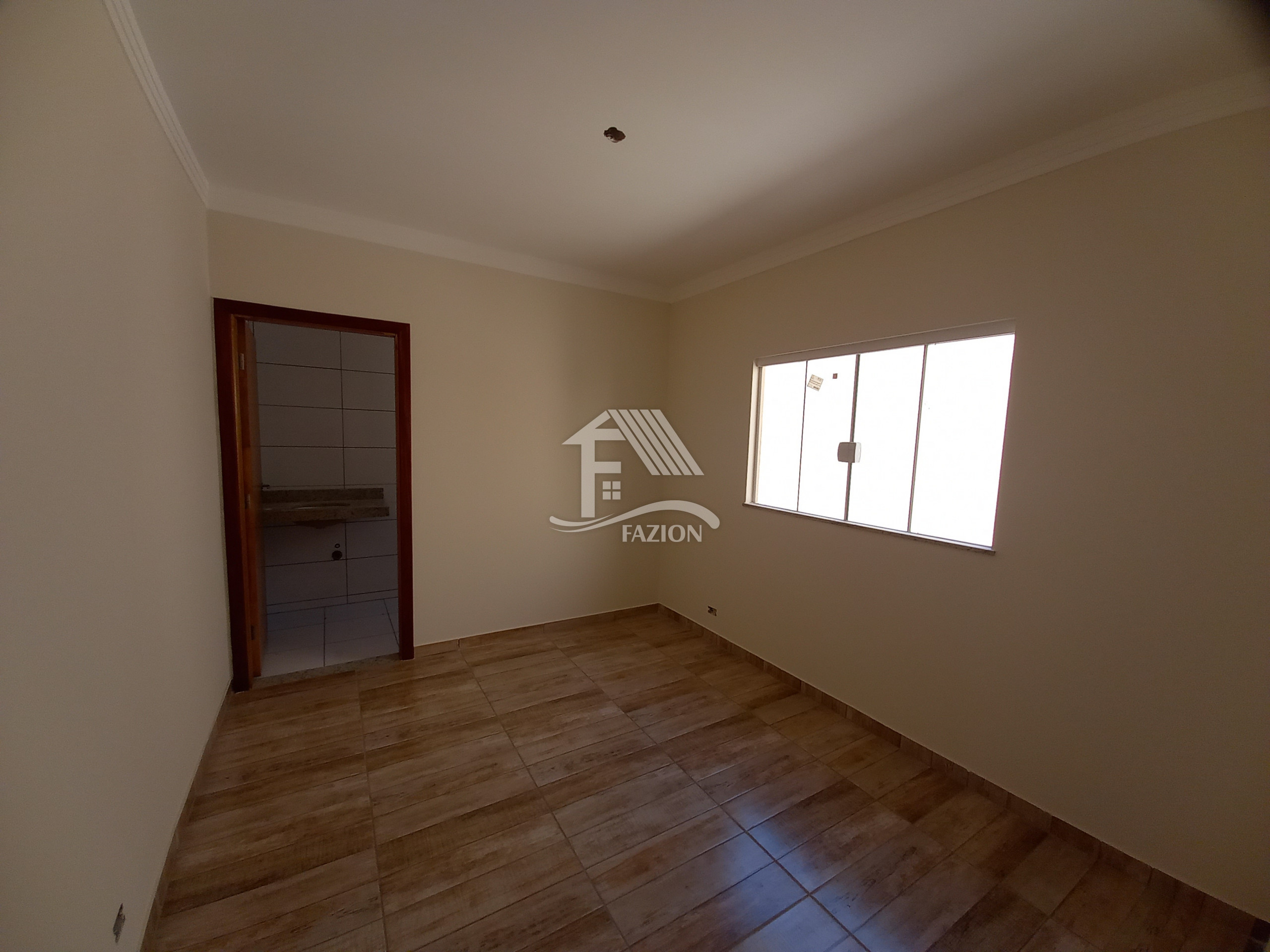 Aluguel CASA ROLANDIA PR Brasil