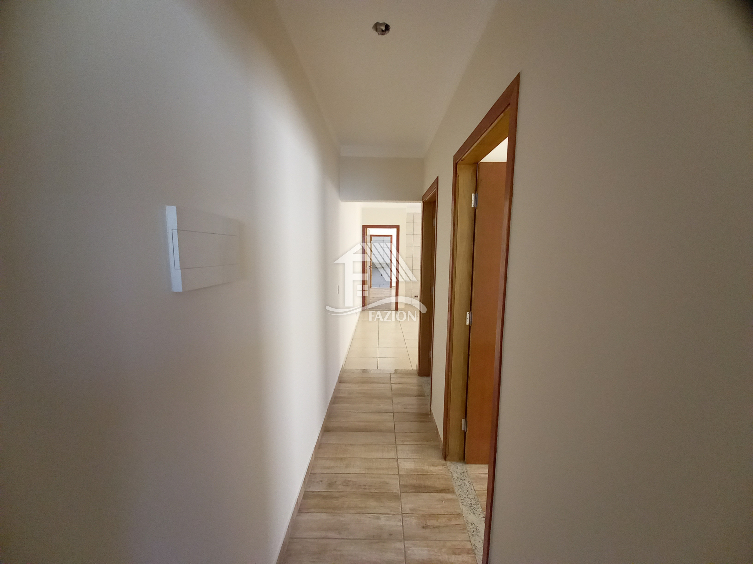 Aluguel CASA ROLANDIA PR Brasil