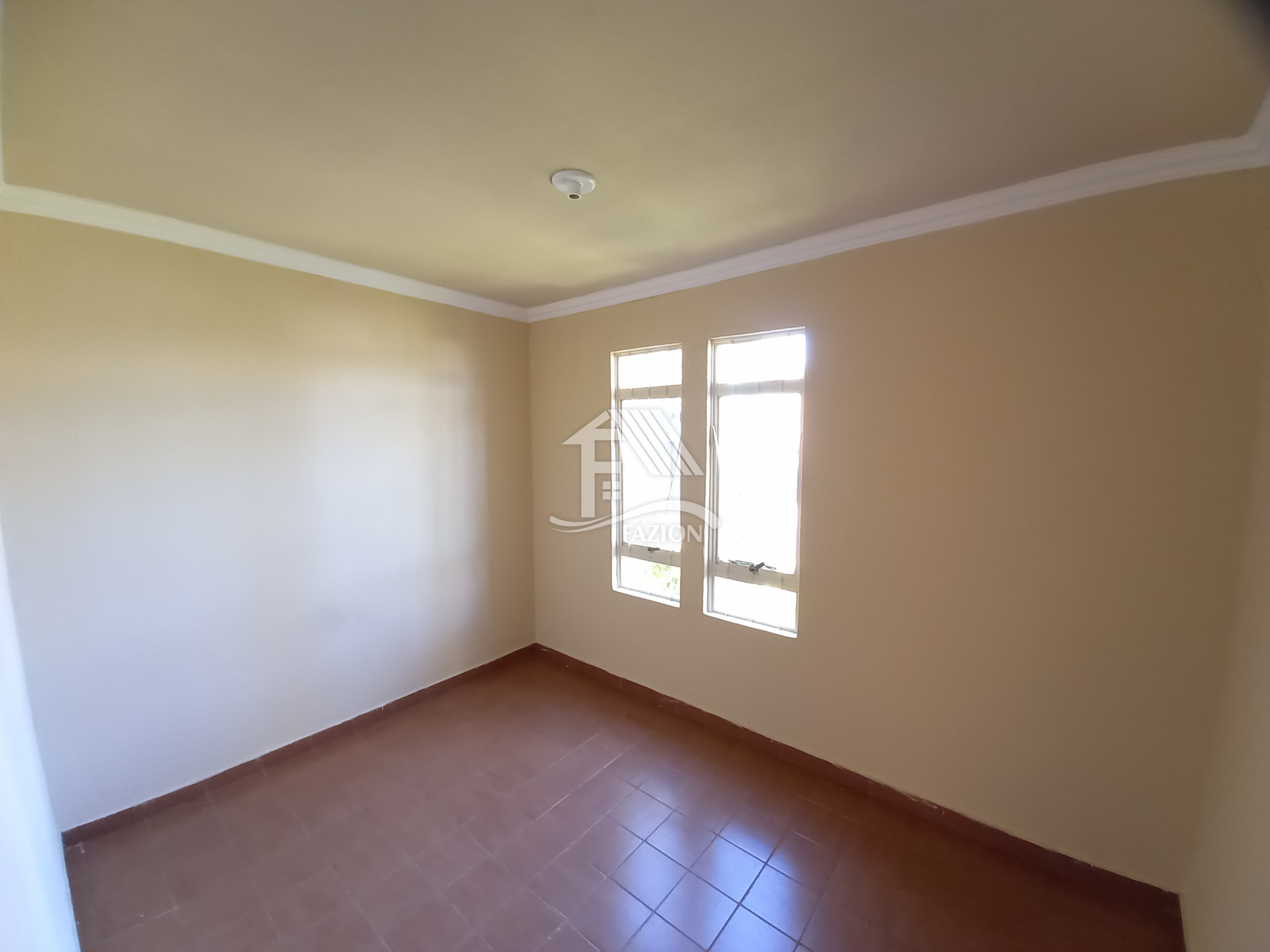 Aluguel CASA ROLANDIA PR Brasil