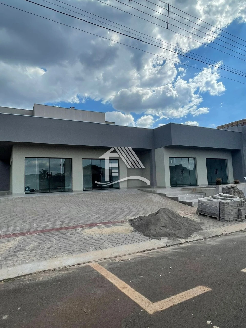 SALA COMERCIAL