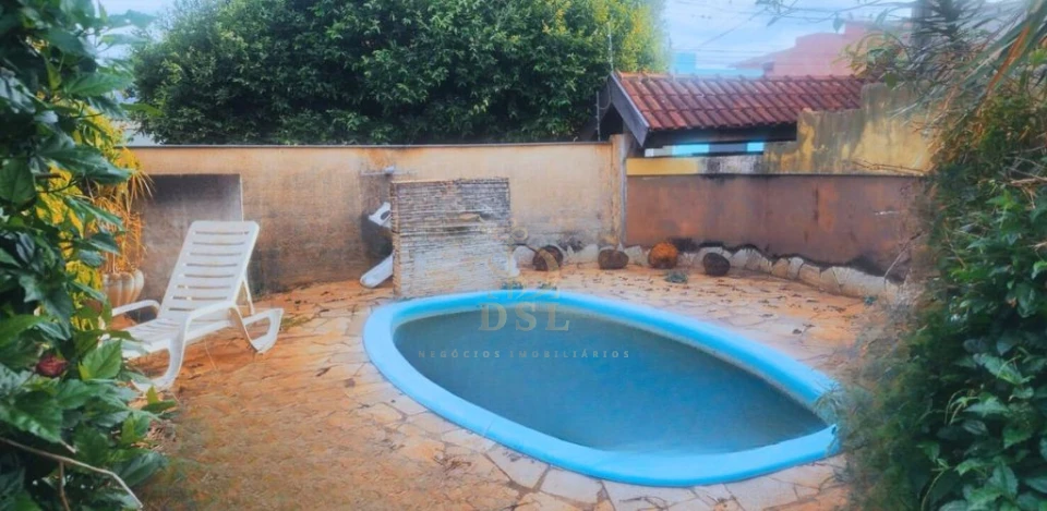 Imagens do imóveis Casa Á Venda Casa Com Piscina Londrina