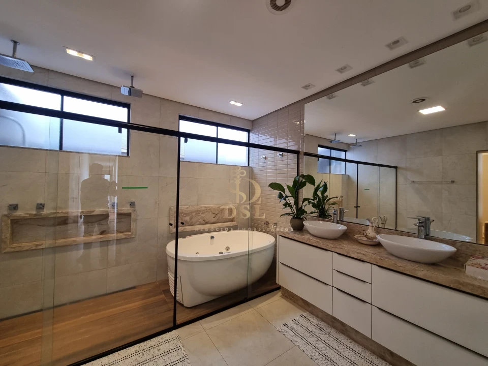 Imagens do imóveis Casa Em Condomínio Á Venda Condomínio Royal Forest Londrina