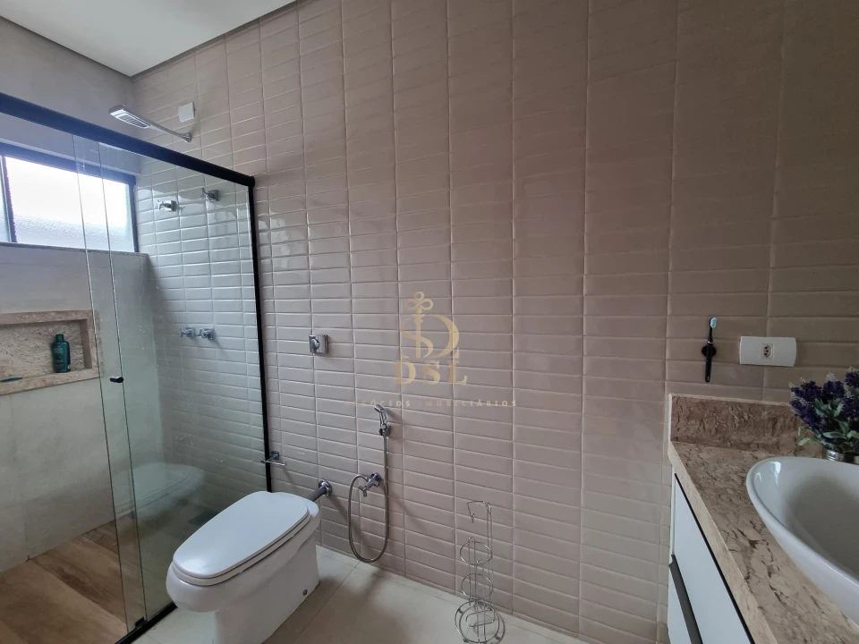 Imagens do imóveis Casa Em Condomínio Á Venda Condomínio Royal Forest Londrina