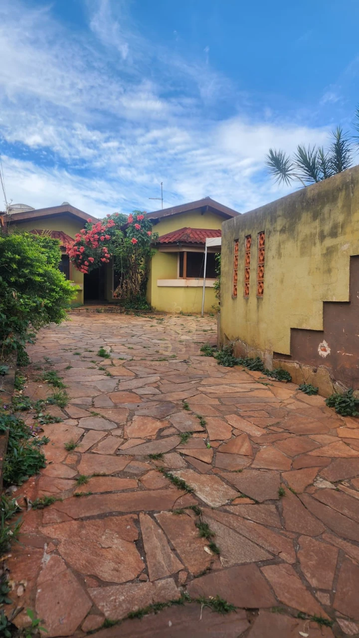 Imagens do imóveis Casa Á Venda Casa Com Piscina Londrina