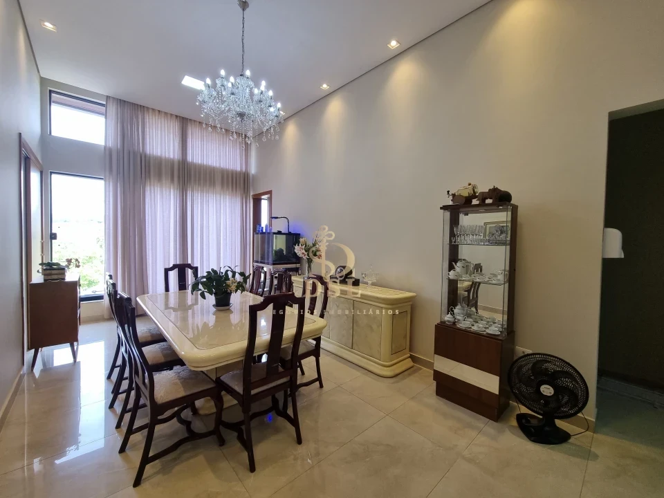 Imagens do imóveis Casa Em Condomínio Á Venda Condomínio Royal Forest Londrina