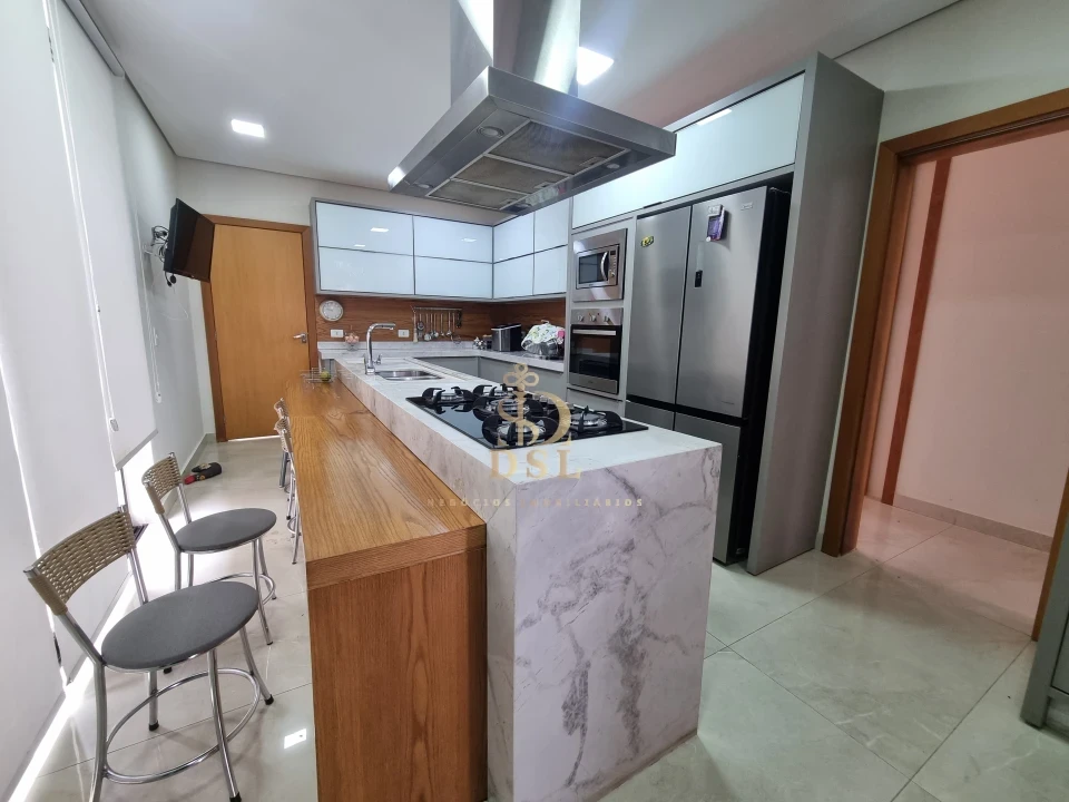 Imagens do imóveis Casa Em Condomínio Á Venda Condomínio Royal Forest Londrina
