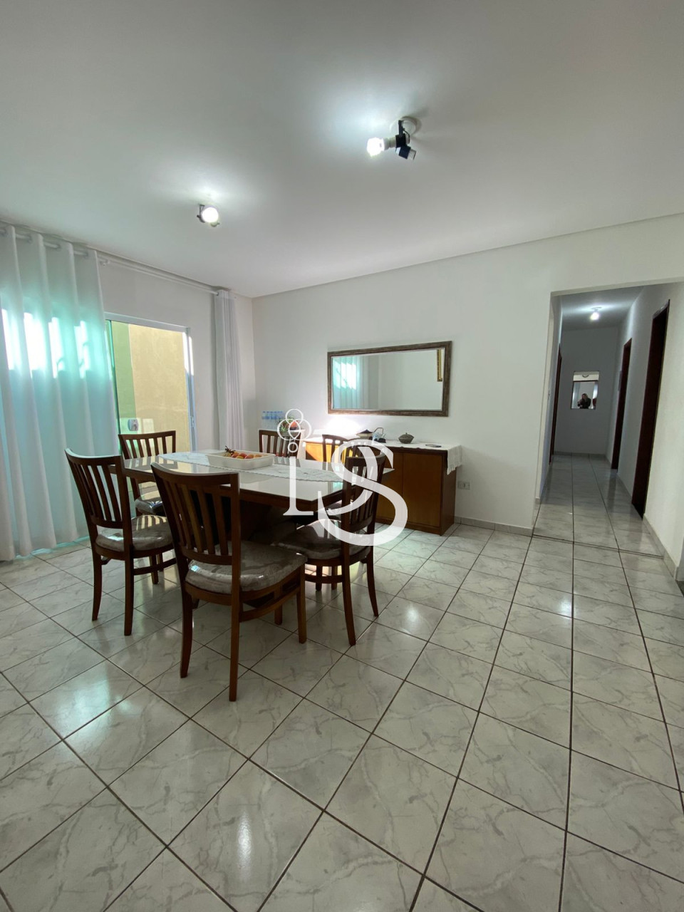 Imagens do imóveis Casa à venda Jardim Santa Mônica - permuta por apartamento