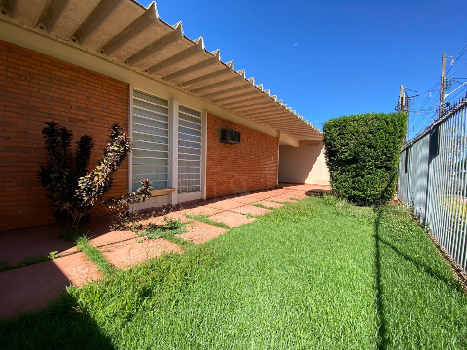 Casa à venda em Londrina, Canadá, com 3 quartos, com 180 m²