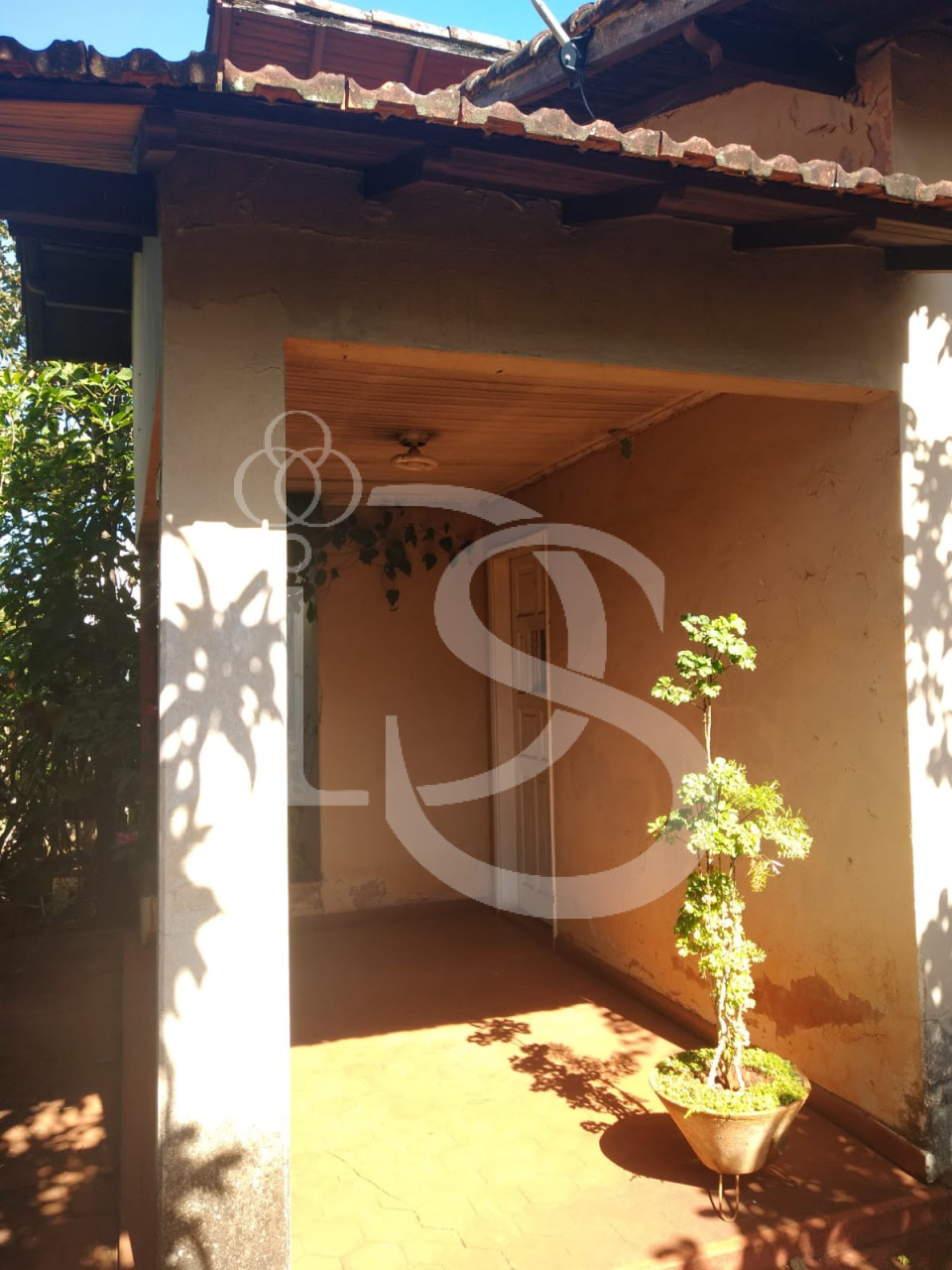 Terreno à venda em Londrina, Vila Larsen 1, com 2 quartos, com 100 m²