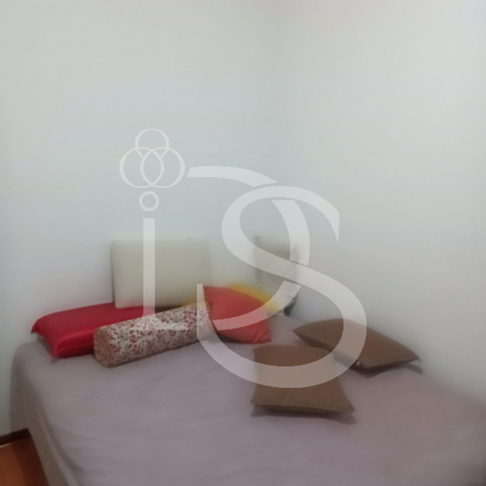 Sobrado à venda em Londrina, Pinheiros, com 3 quartos, com 162 m²