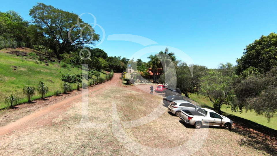 Chácara à venda em Ibiporã, Centro, com 3 quartos, com 24333 m², Condomínio Itaúna