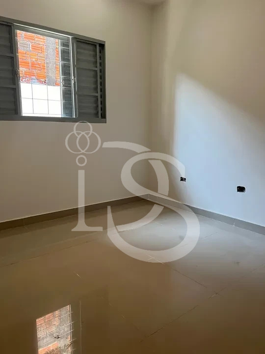Casa à venda em Londrina, Colúmbia, com 3 quartos, com 80 m²