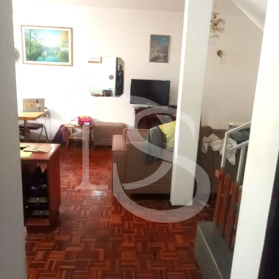 Sobrado à venda em Londrina, Pinheiros, com 3 quartos, com 162 m²