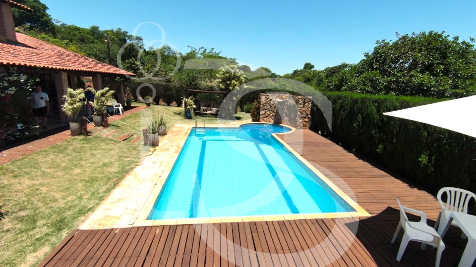 Chácara à venda em Ibiporã, Centro, com 3 quartos, com 24333 m², Condomínio Itaúna