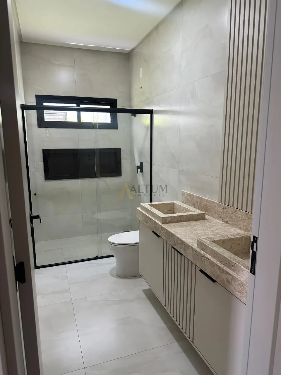 Imagens do imóveis CASA TÉRREA SEMI- MOBILIADA  COM 3 SUÍTES, ENERGIA SOLAR E AUTOMAÇÃO – COLINAS  TROPICAL | CASCAVEL