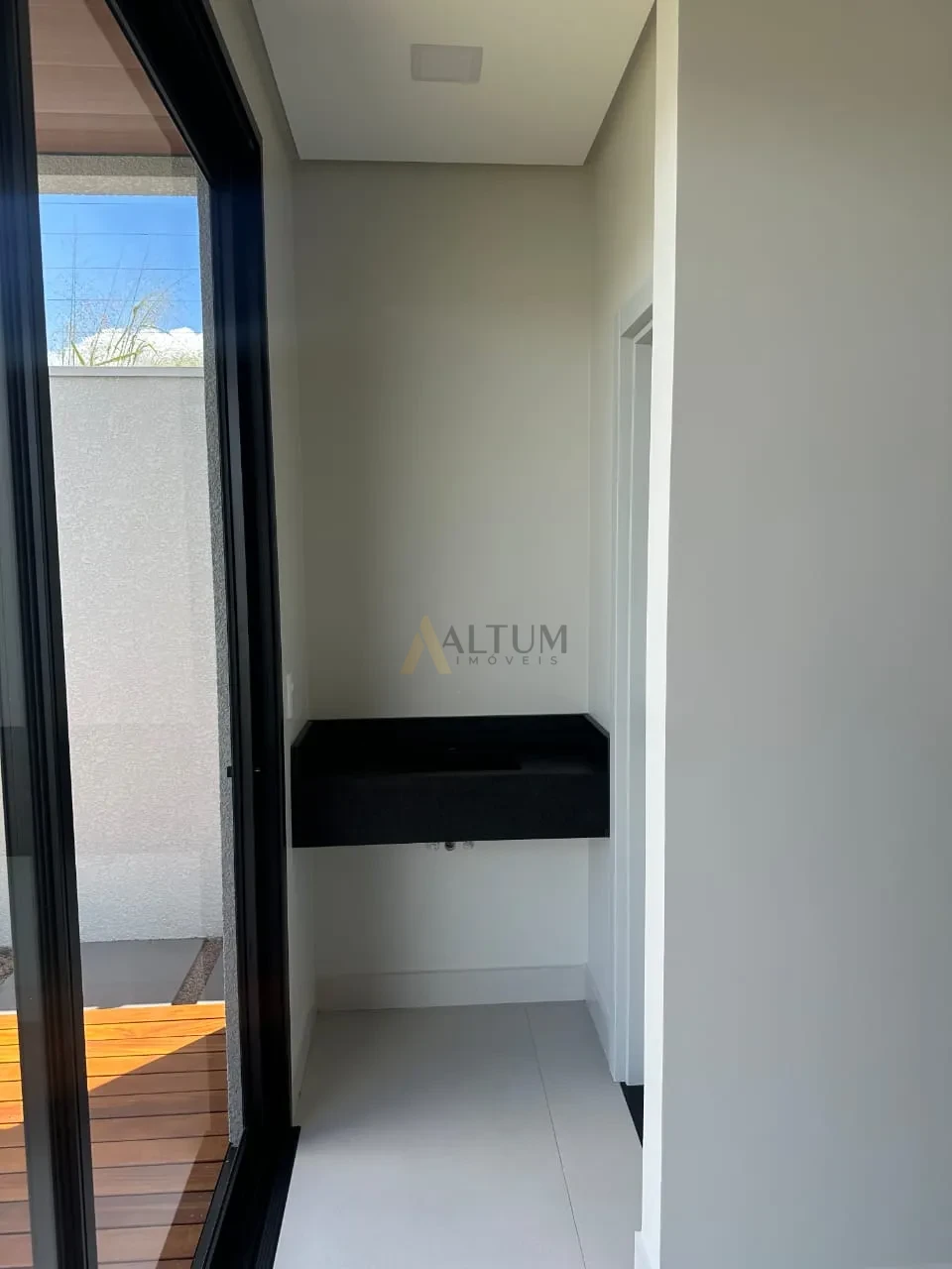 Imagens do imóveis CASA TÉRREA SEMI- MOBILIADA  COM 3 SUÍTES, ENERGIA SOLAR E AUTOMAÇÃO – COLINAS  TROPICAL | CASCAVEL