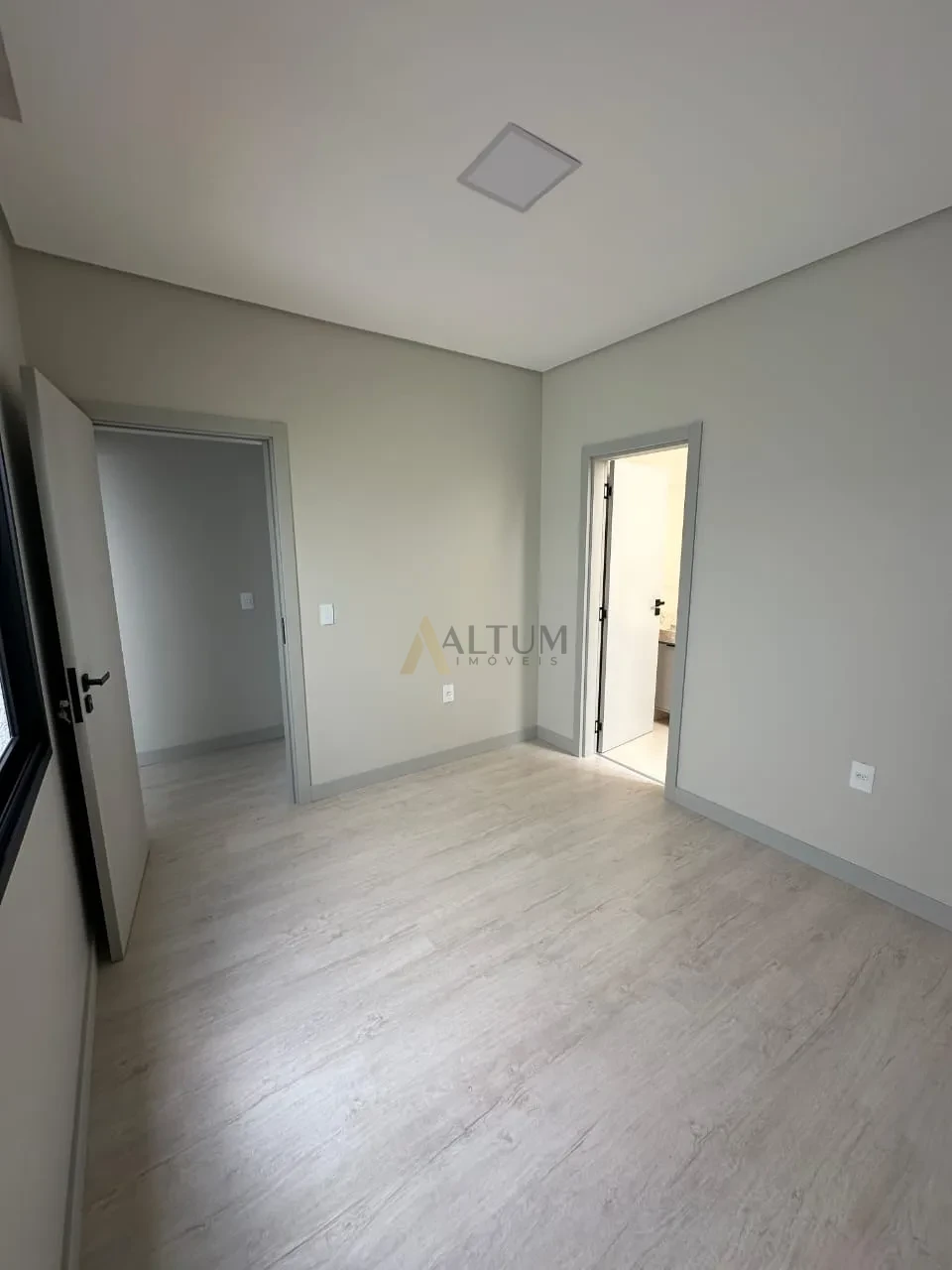 Imagens do imóveis CASA TÉRREA SEMI- MOBILIADA  COM 3 SUÍTES, ENERGIA SOLAR E AUTOMAÇÃO – COLINAS  TROPICAL | CASCAVEL