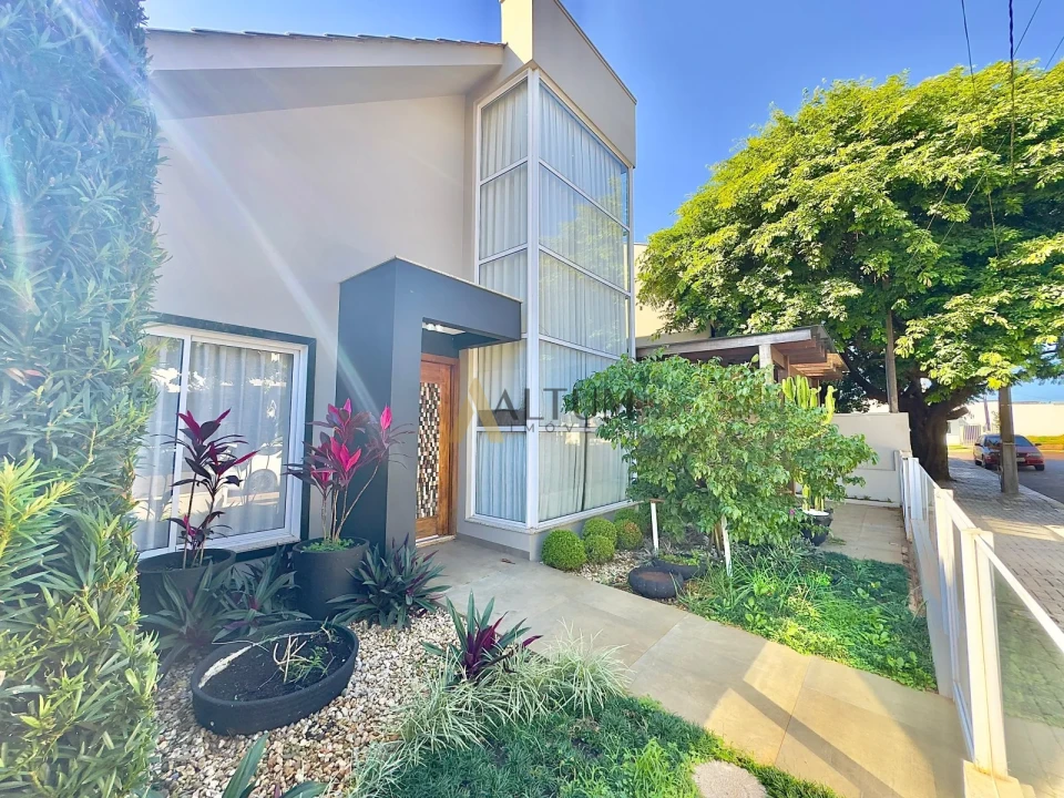 Imagens do imóveis Sobrado Semi Mobiliado em condomínio fechado