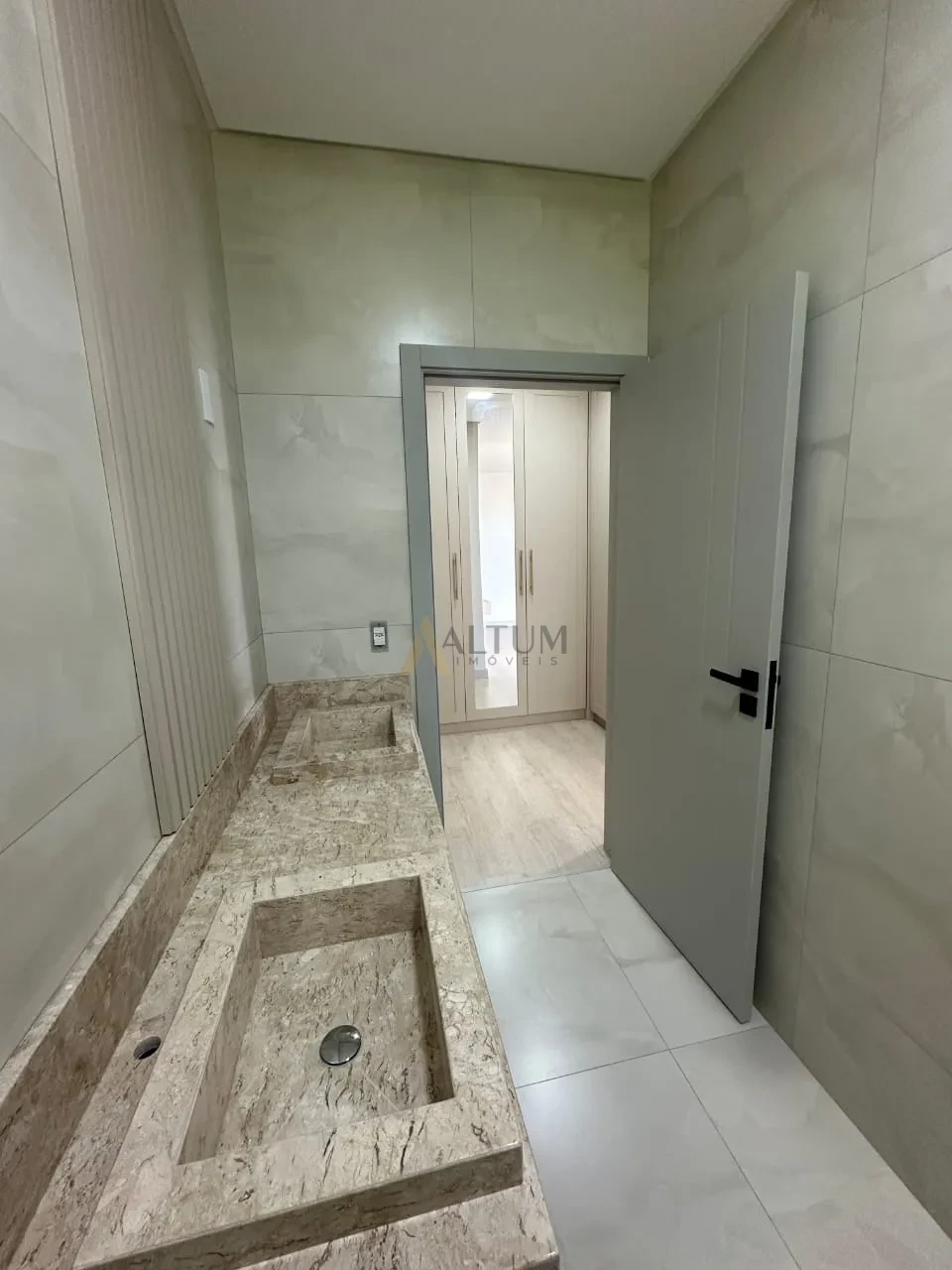 Imagens do imóveis CASA TÉRREA SEMI- MOBILIADA  COM 3 SUÍTES, ENERGIA SOLAR E AUTOMAÇÃO – COLINAS  TROPICAL | CASCAVEL