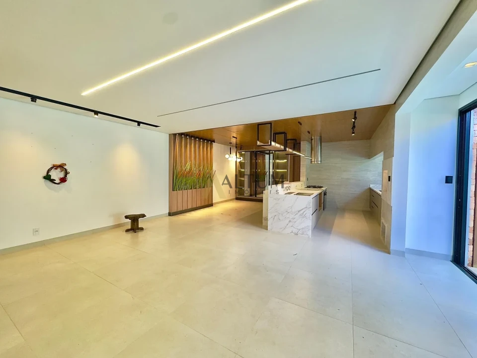 Imagens do imóveis Sobrado Semi Mobiliado em condomínio fechado