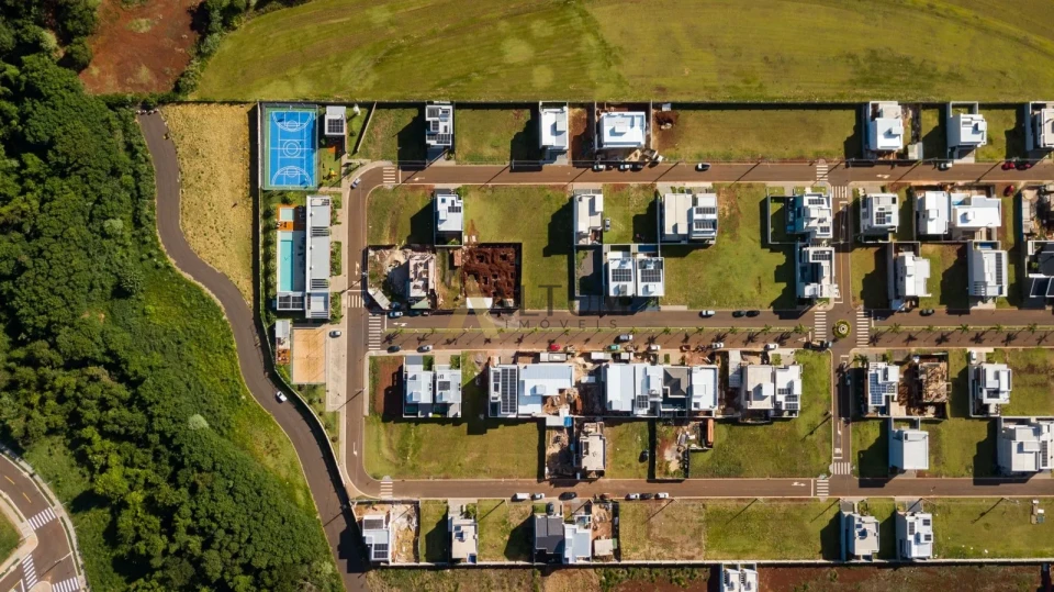 Imagens do imóveis Terreno em Condomínio Fechado - Vila Firenze