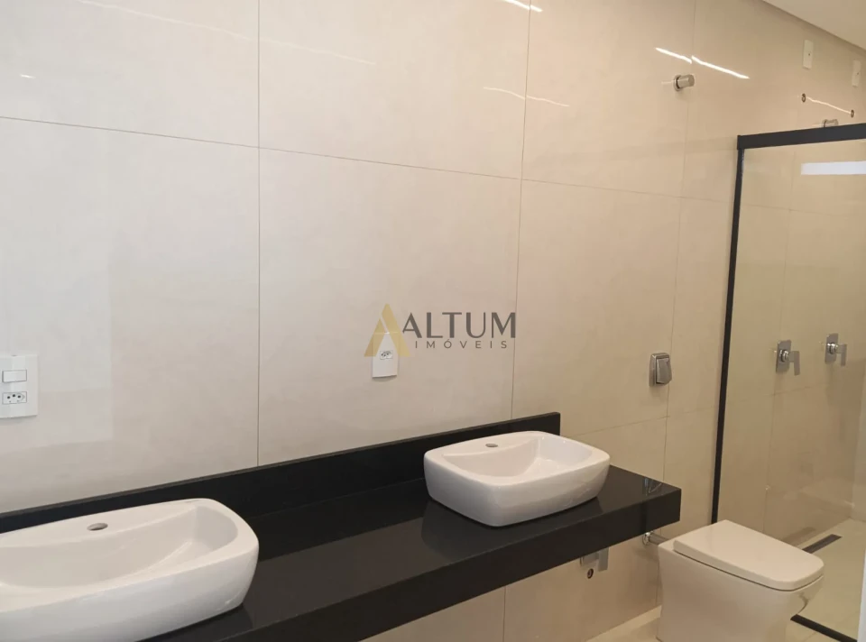 Imagens do imóveis Casa Térrea com 3 Suítes no Paraíso Tropical