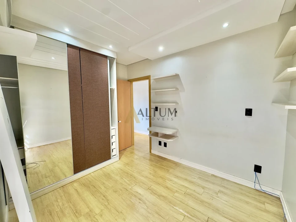 Imagens do imóveis Sobrado Semi Mobiliado em condomínio fechado