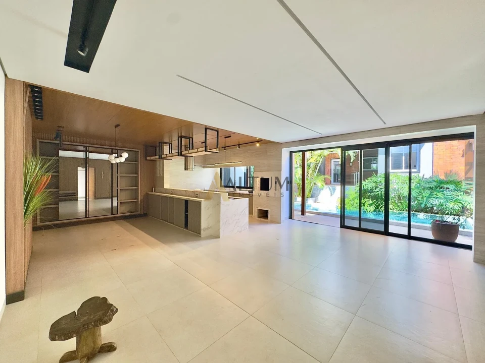 Imagens do imóveis Sobrado Semi Mobiliado em condomínio fechado