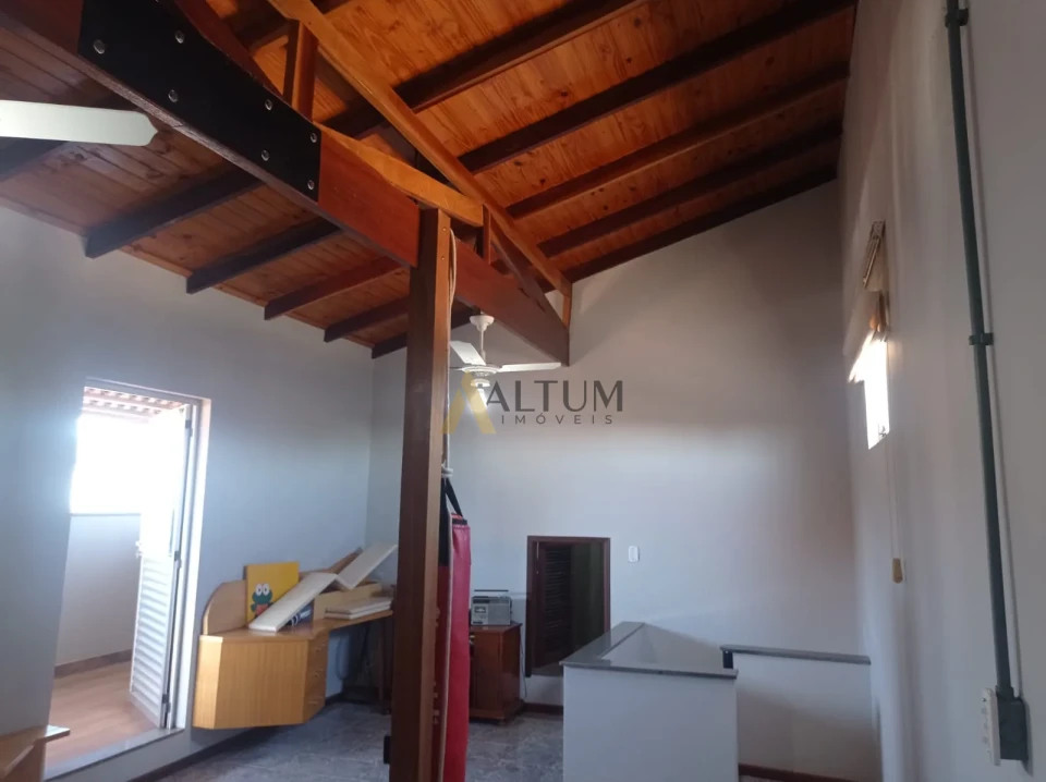 Imagens do imóveis Casa Térrea Mobiliada em Condomínio Fechado no Country