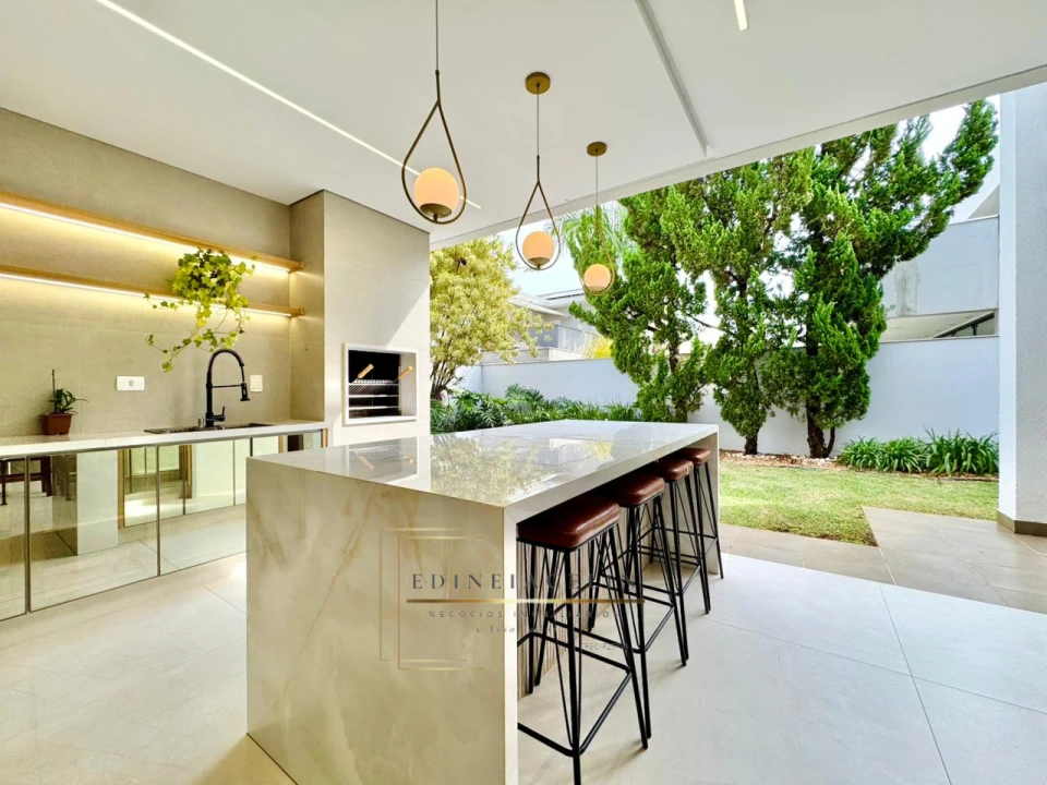 Condominio Royal Forest