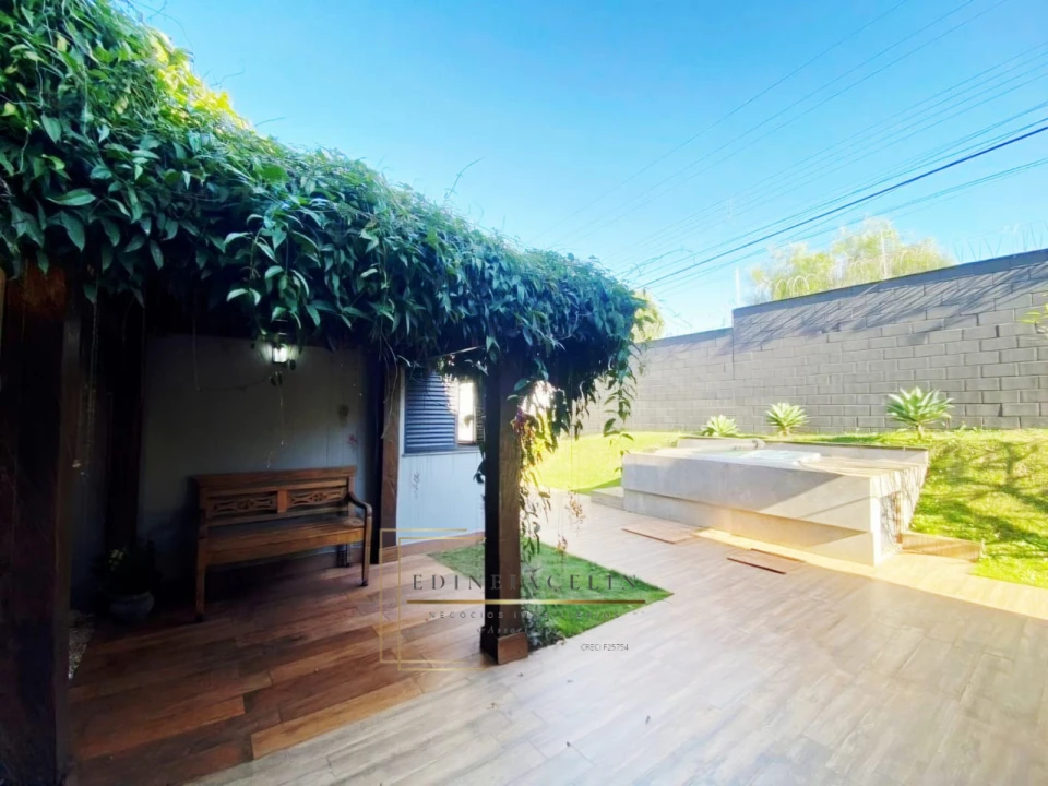 Condomínio Petit Ville