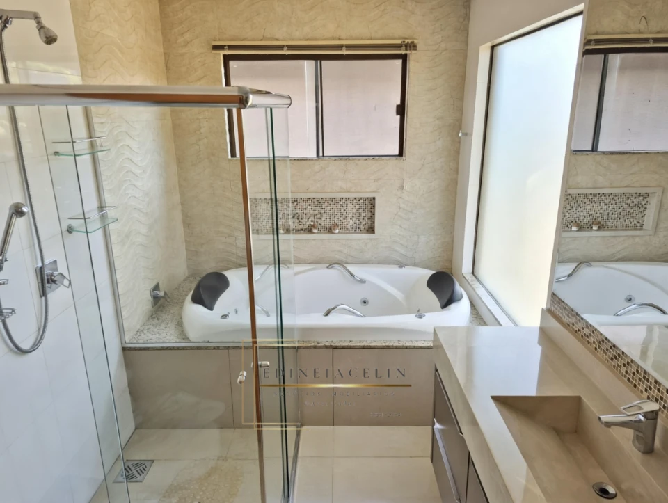 Imagens do imóveis Sobrado Royal Maison