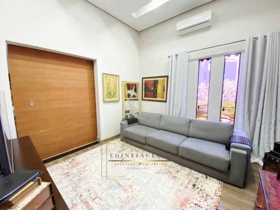 Condomínio Petit Ville