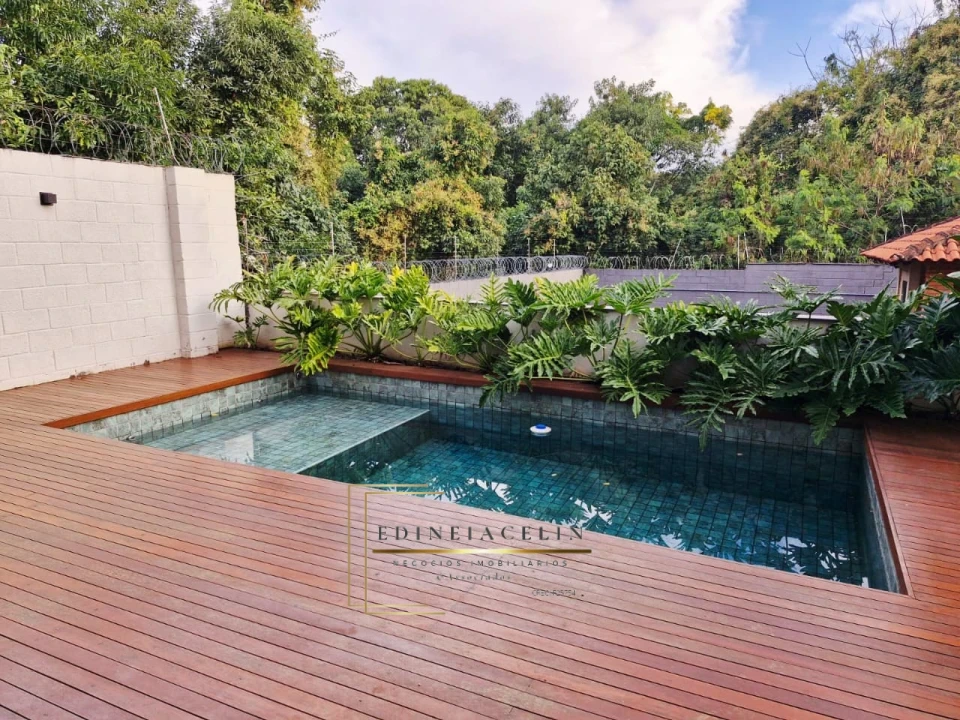 Condomínio Petit Ville