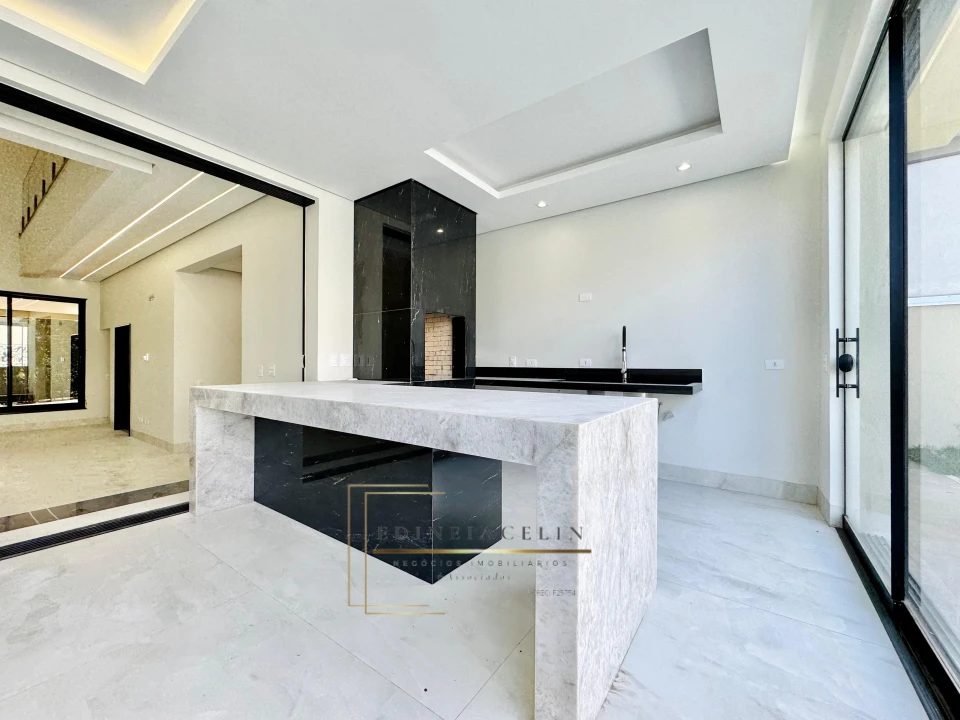 Condominio Royal Forest