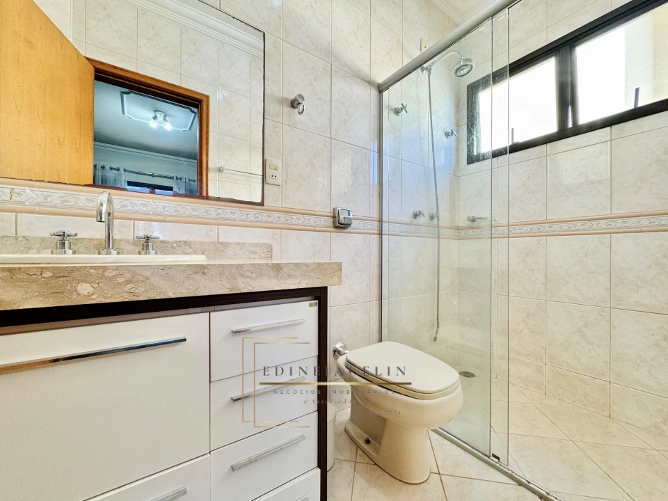 Imagens do imóveis Casa Em Condomínio À Venda Condomínio Vale Das Araucárias Londrina