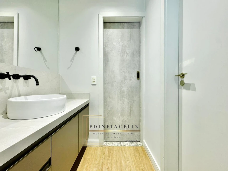 Condominio Royal Forest